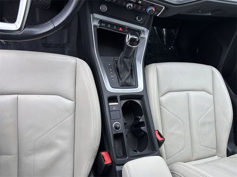 Used 2020 Audi Q3 2.0T Premium w/ Convenience Package image 23