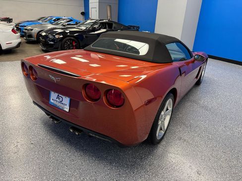 Used 2005 Chevrolet Corvette Convertible w/ Preferred Equipment Group RWD image 27