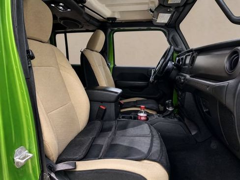 Used 2019 Jeep Wrangler Unlimited Sport S AWD/4WD image 11