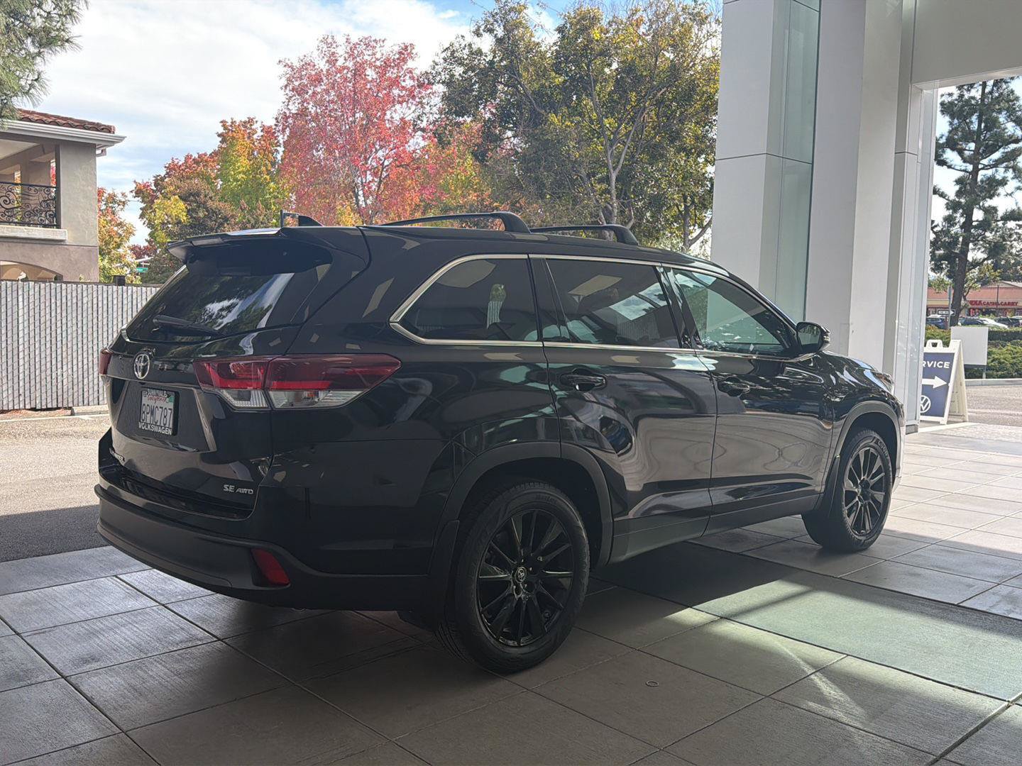 Used 2019 Toyota Highlander SE AWD/4WD image 5