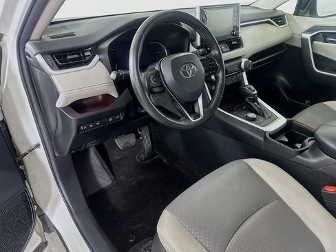 Used 2019 Toyota RAV4 Limited w/ Cold Weather Package image 21