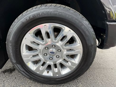 Used 2014 Ford F150 Platinum image 22