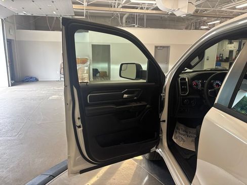Used 2025 RAM 1500 Big Horn AWD/4WD image 18