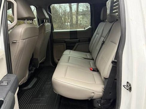 Used 2022 Ford F250 XL w/ Power Equipment Group image 27