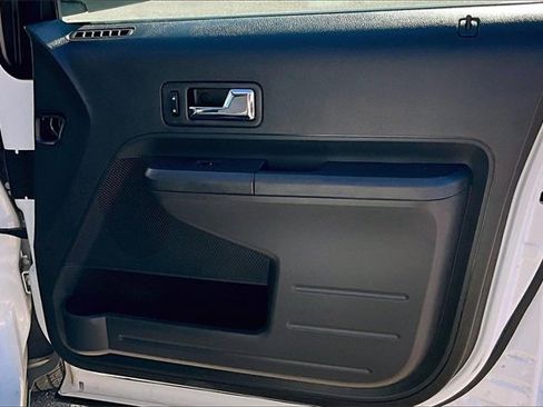 Used 2010 Ford Edge Limited image 26