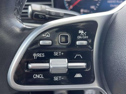 Used 2022 Mercedes-Benz GLS 450 4MATIC image 23