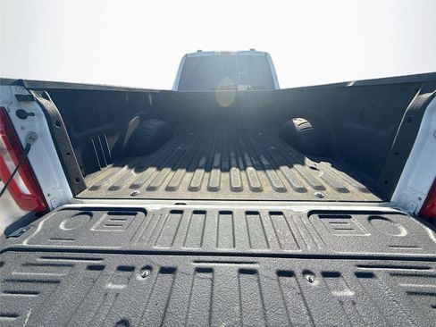Used 2023 Ford F250 XLT AWD/4WD image 15