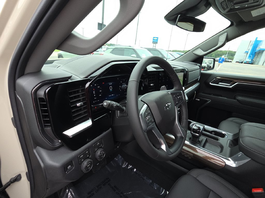 New 2026 Chevrolet Silverado 1500 RST w/ Convenience Package II AWD/4WD image 15