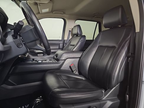 Used 2022 Ford Expedition Max XLT RWD image 15