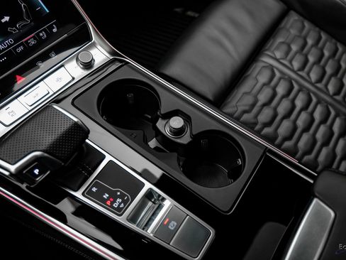 Used 2024 Audi RS 7 Performance w/ Executive Package image 54