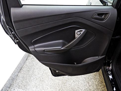 Used 2019 Ford Escape S FWD image 9