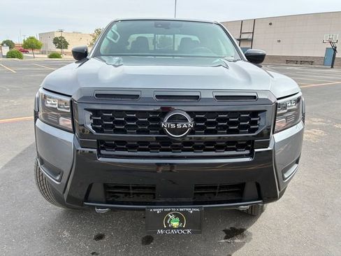 New 2026 Nissan Frontier SV w/ Tow Package AWD/4WD image 18