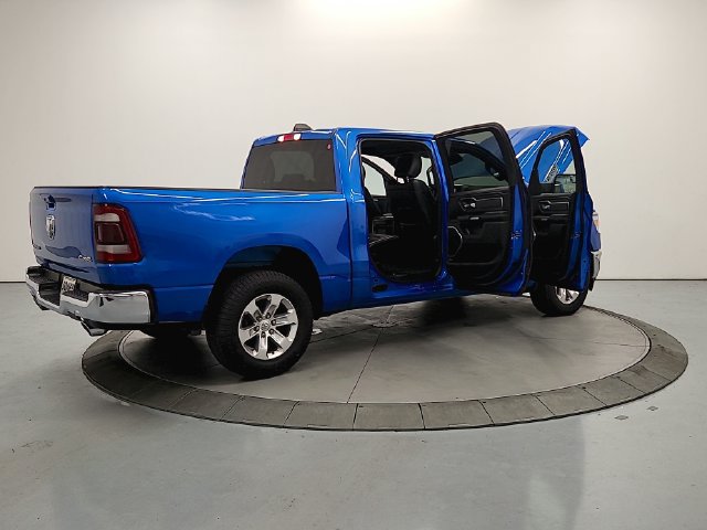 Used 2024 RAM 1500 Laramie AWD/4WD image 36