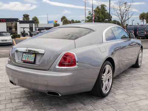 Used 2019 Rolls-Royce Wraith RWD image 11
