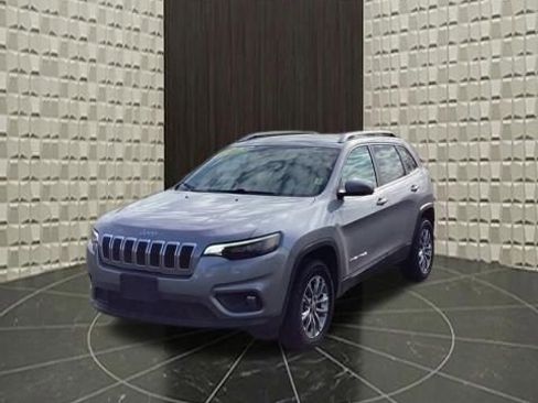 Certified 2021 Jeep Cherokee Latitude Plus AWD/4WD image 9