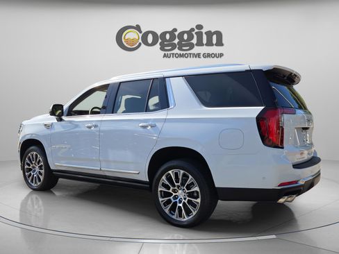 New 2026 GMC Yukon Denali w/ Denali Reserve Package AWD/4WD image 3