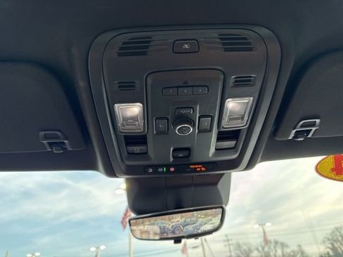 Certified 2024 Cadillac Escalade Premium Luxury image 14