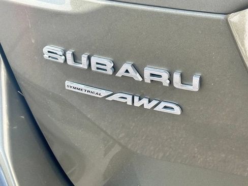 Used 2023 Subaru Outback Premium AWD/4WD image 5