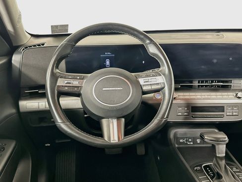 Used 2025 Hyundai Kona SEL FWD image 18