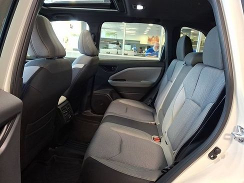 Certified 2025 Subaru Forester Premium AWD/4WD image 9