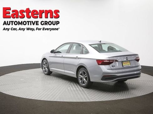 Used 2024 Volkswagen Jetta SE FWD image 63