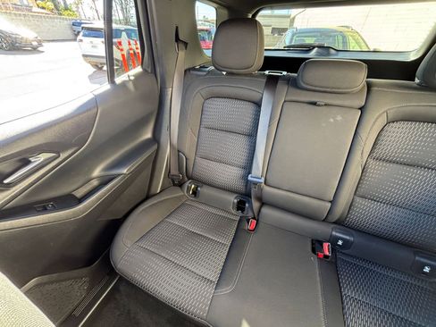 Used 2025 Chevrolet Equinox LT image 39