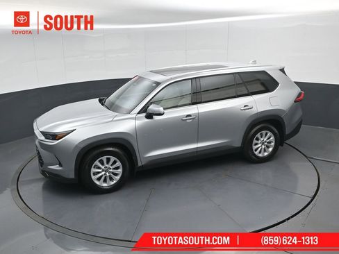 Used 2024 Toyota Grand Highlander AWD image 55