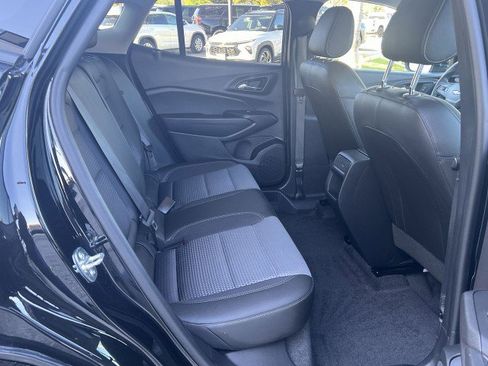 Used 2025 Chevrolet Trax LT image 26