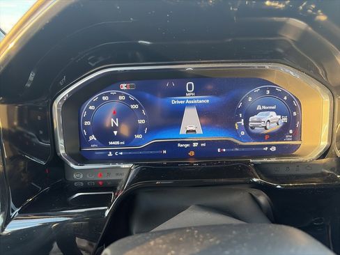 Used 2024 Chevrolet Silverado 1500 LTZ image 16