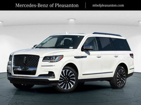 Used 2023 Lincoln Navigator Black Label AWD/4WD image 1