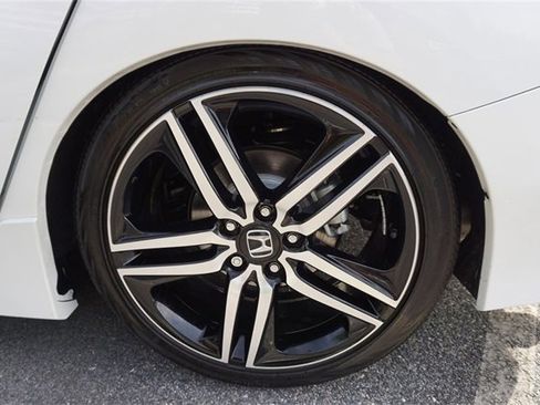 Used 2017 Honda Accord Sport Special Edition image 14