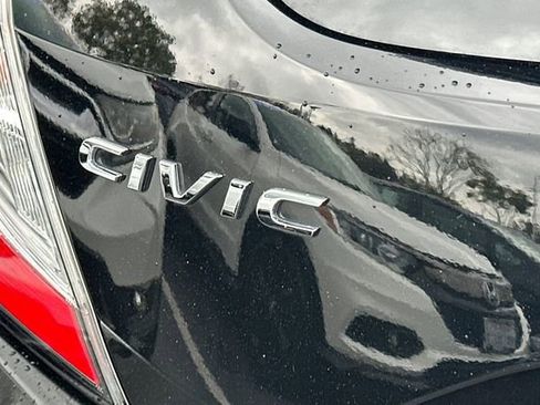 Certified 2021 Honda Civic EX image 25