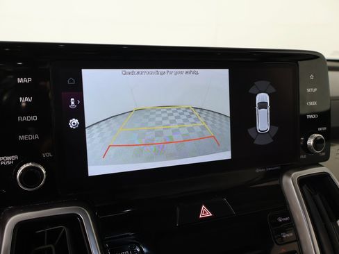 Used 2022 Kia Sorento EX w/ Panoramic Sunroof Package FWD image 7