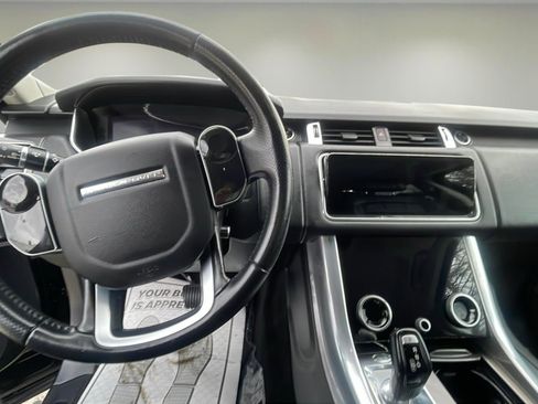 Used 2021 Land Rover Range Rover Sport SE image 9