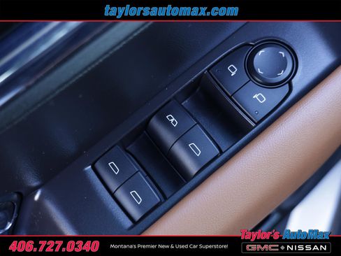 Used 2024 GMC Canyon AT4 w/ Technology Package image 33