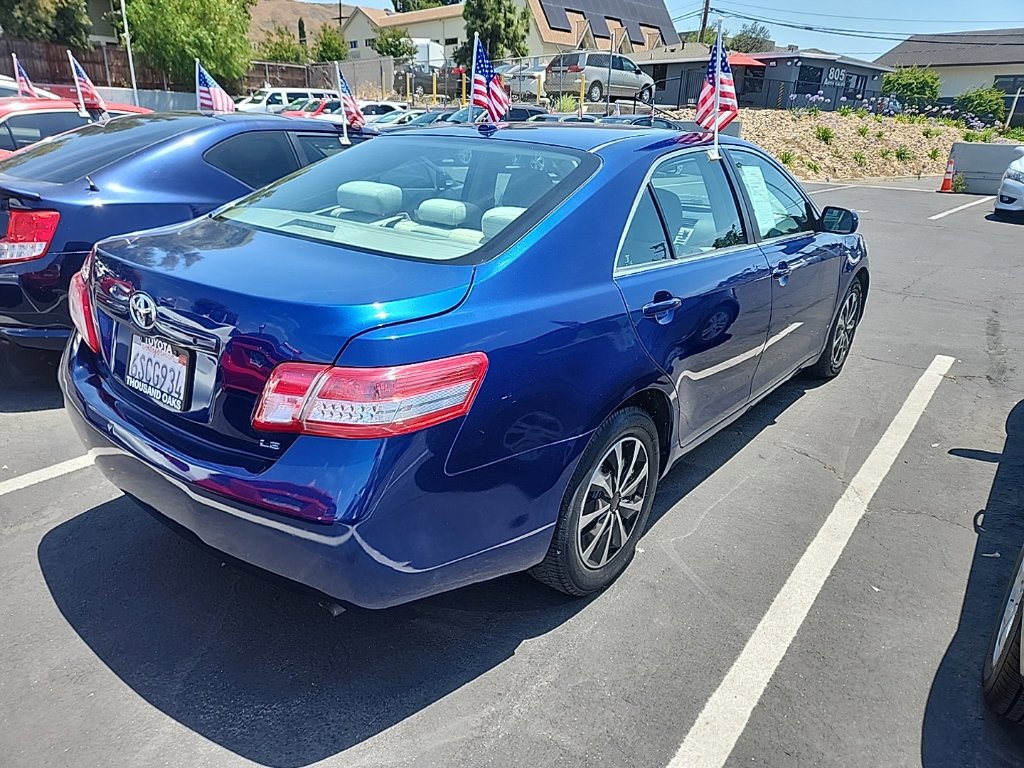 Used 2011 Toyota Camry LE FWD image 4