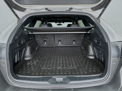 Used 2022 Subaru Outback Wilderness w/ Wilderness Package image 18