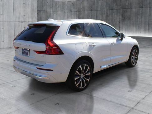 Used 2022 Volvo XC60 T8 Inscription Expression w/ Advanced Package AWD/4WD image 5