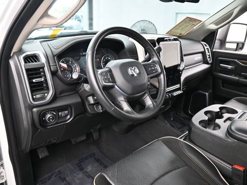 Used 2024 RAM 2500 Laramie image 10