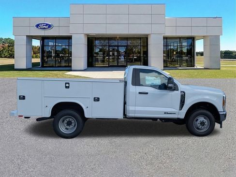 New 2025 Ford F350 XL w/ XL Chrome Package AWD/4WD image 3
