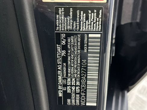 Used 2011 Mercedes-Benz E 550 Sedan w/ Premium 2 Pkg image 21