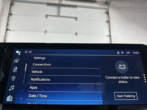 Used 2023 Chevrolet Silverado 1500 LT Trail Boss w/ Convenience Package II image 32