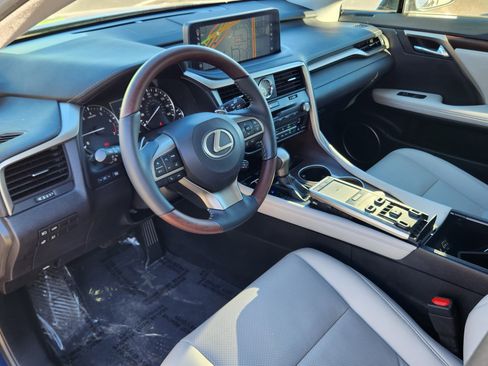 Used 2022 Lexus RX 350 w/ Premium Package image 17