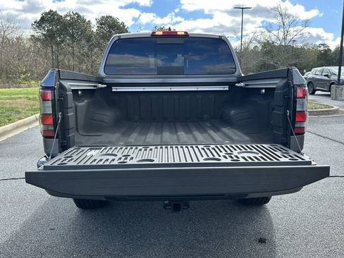 Certified 2023 Nissan Frontier SV w/ SV Convenience Package image 19