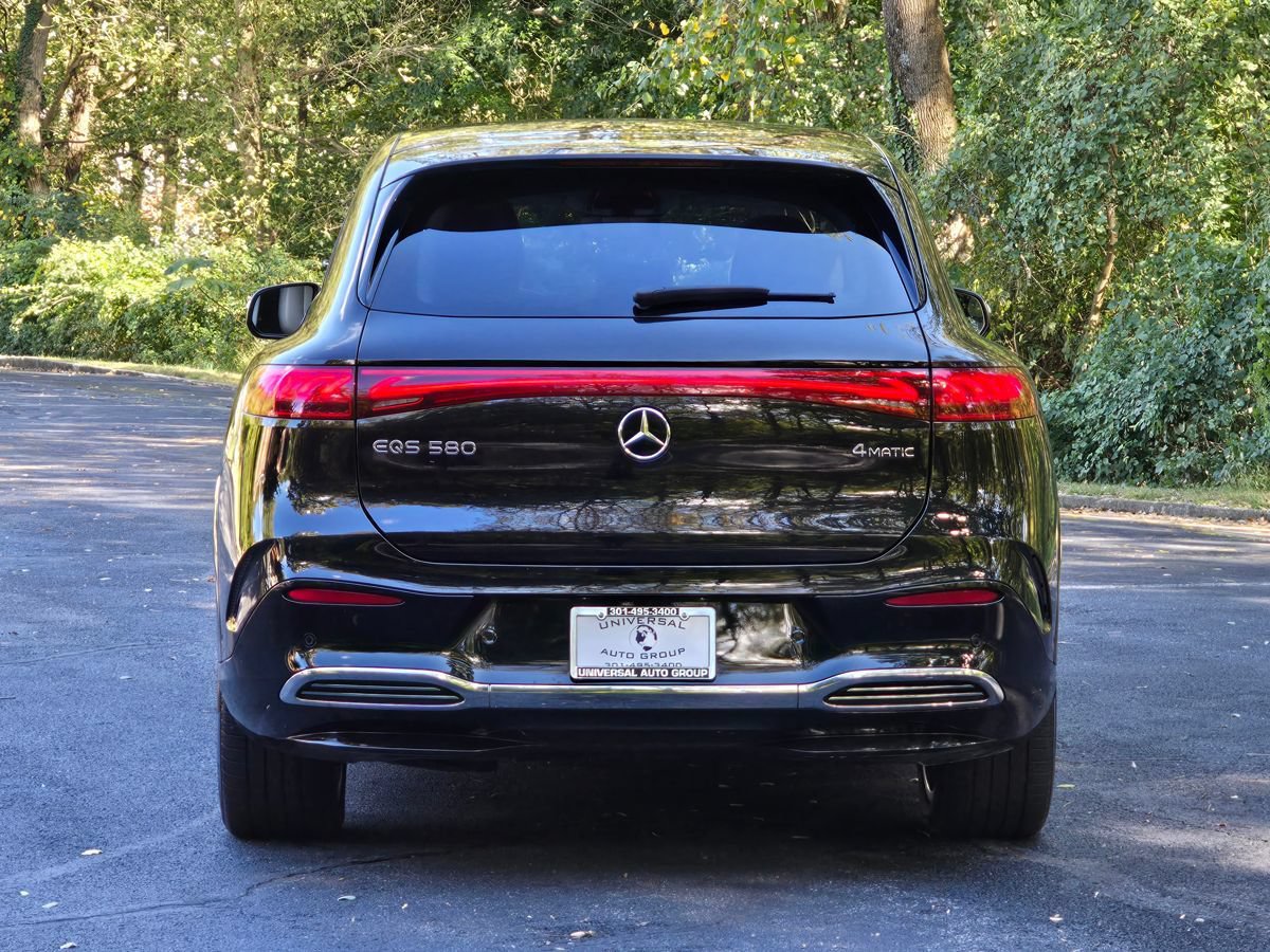 Used 2023 Mercedes-Benz EQS 580 4MATIC SUV image 5