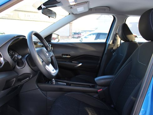 Certified 2021 Nissan Kicks SV image 13