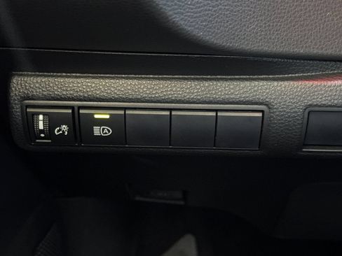 Certified 2020 Toyota Corolla LE FWD image 32