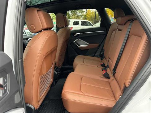 New 2025 Audi Q3 2.0T Premium Plus image 16