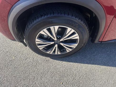 Used 2023 Nissan Rogue SV image 13