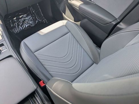 New 2026 Volkswagen Tiguan SE R-Line FWD image 19